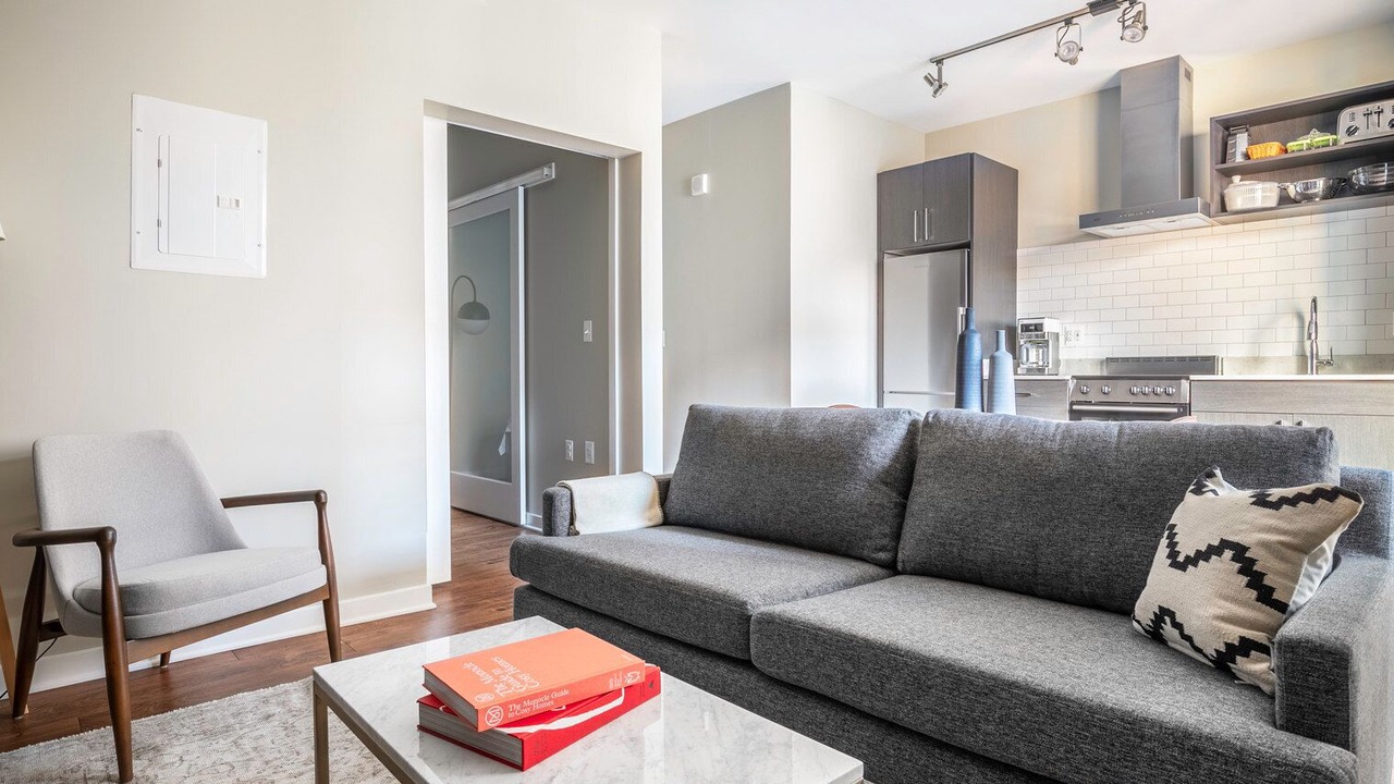Photo of Livingroom in Mount Vernon Triangle