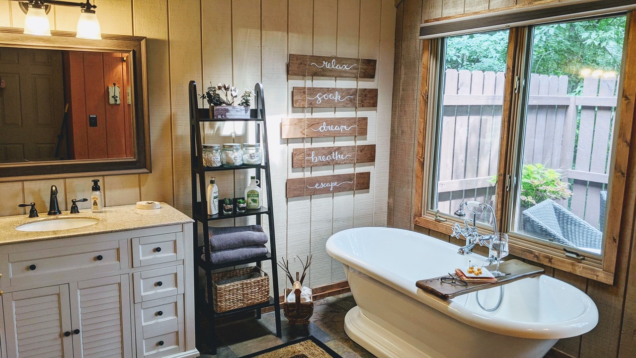 Photo of Bathroom in Seven Devils