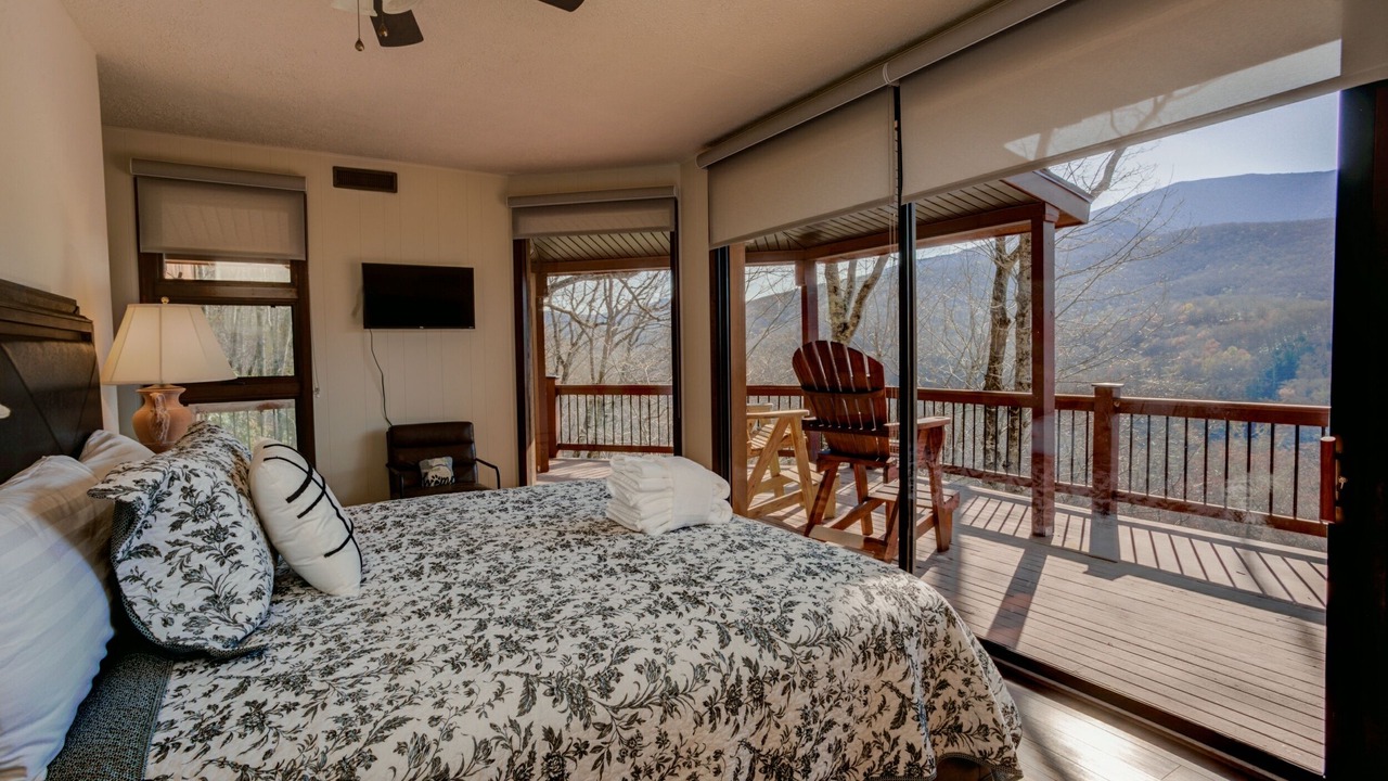 Photo of Bedroom in Burnsville