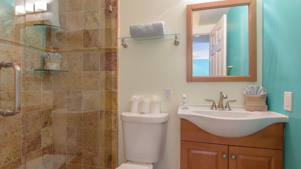 Photo of Bathroom in Truman Annex