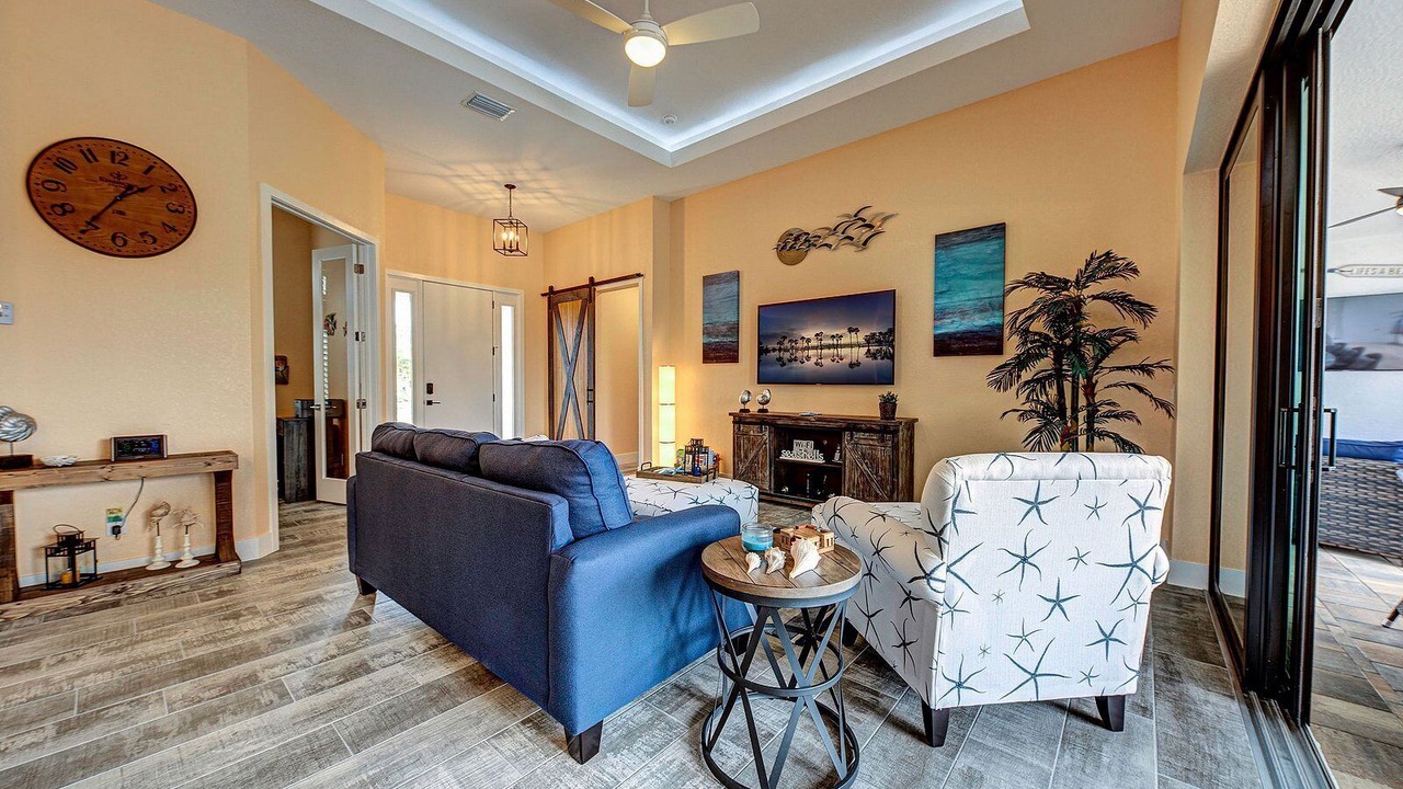 Photo of Livingroom in White Marsh