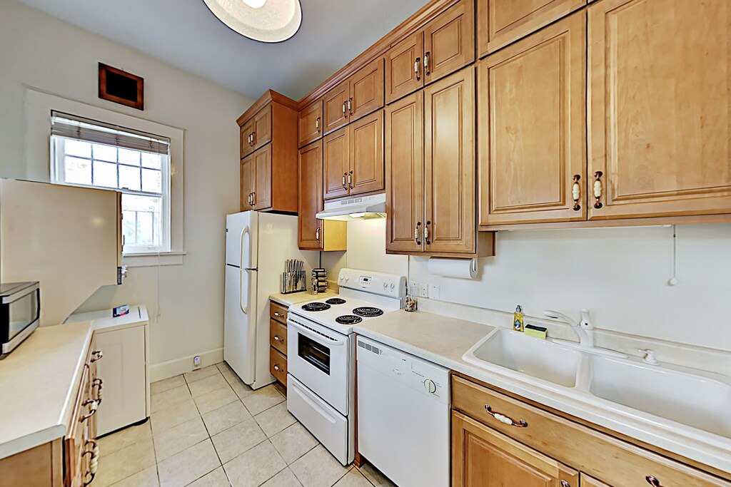 Photo of Kitchen in Thomas Square