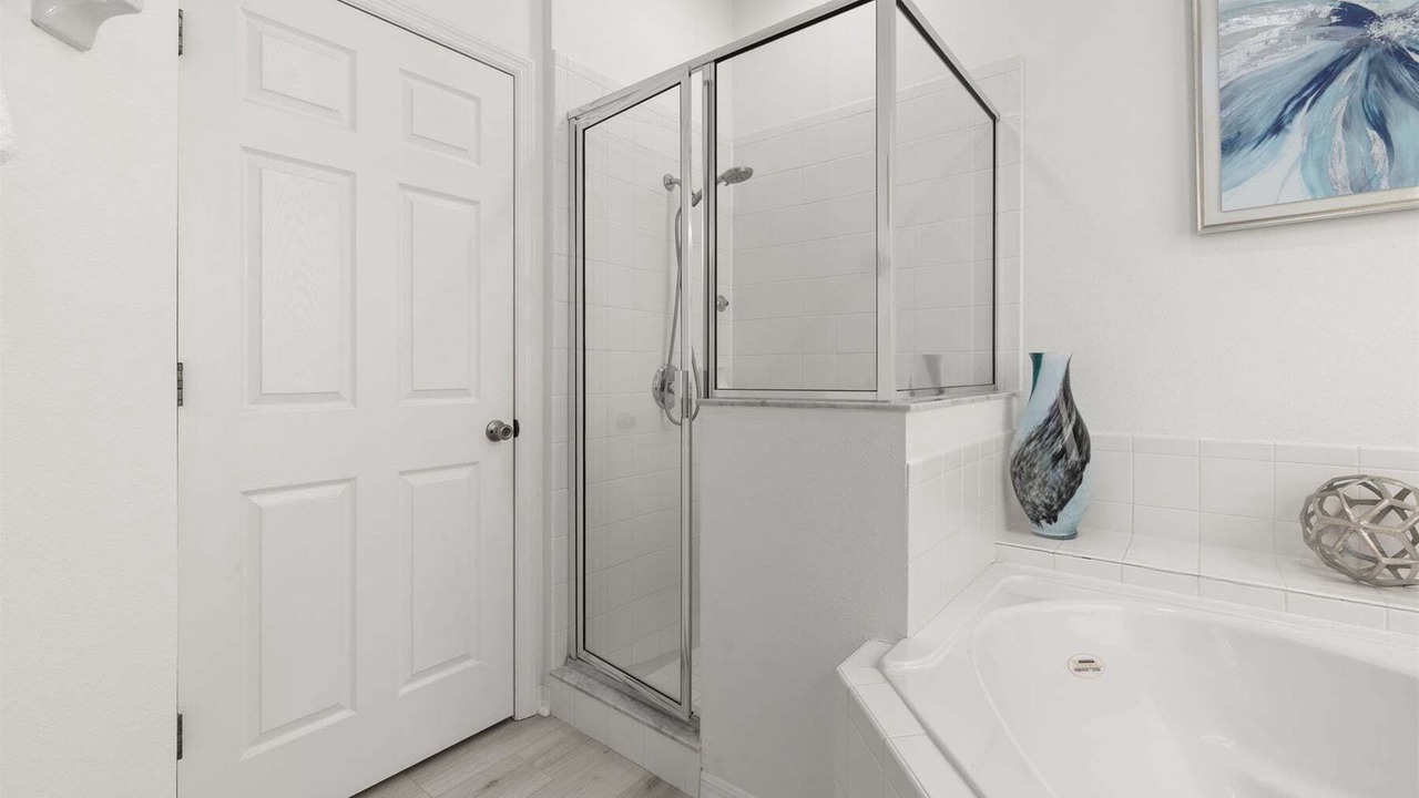 Photo of Bathroom in Watersong