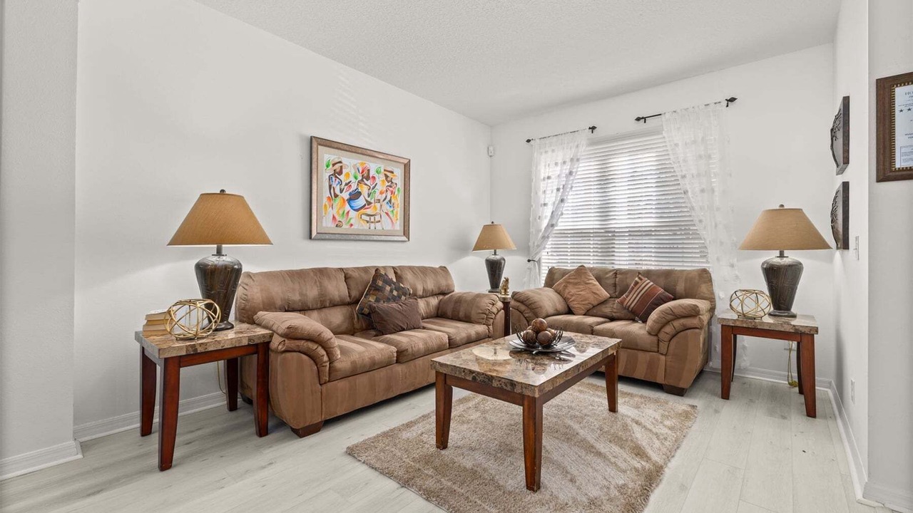 Photo of Livingroom in Watersong