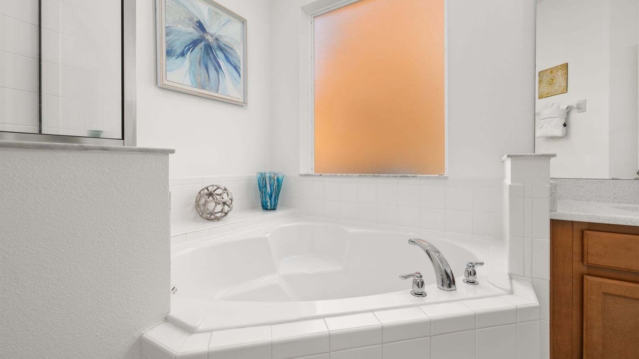 Photo of Bathroom in Watersong