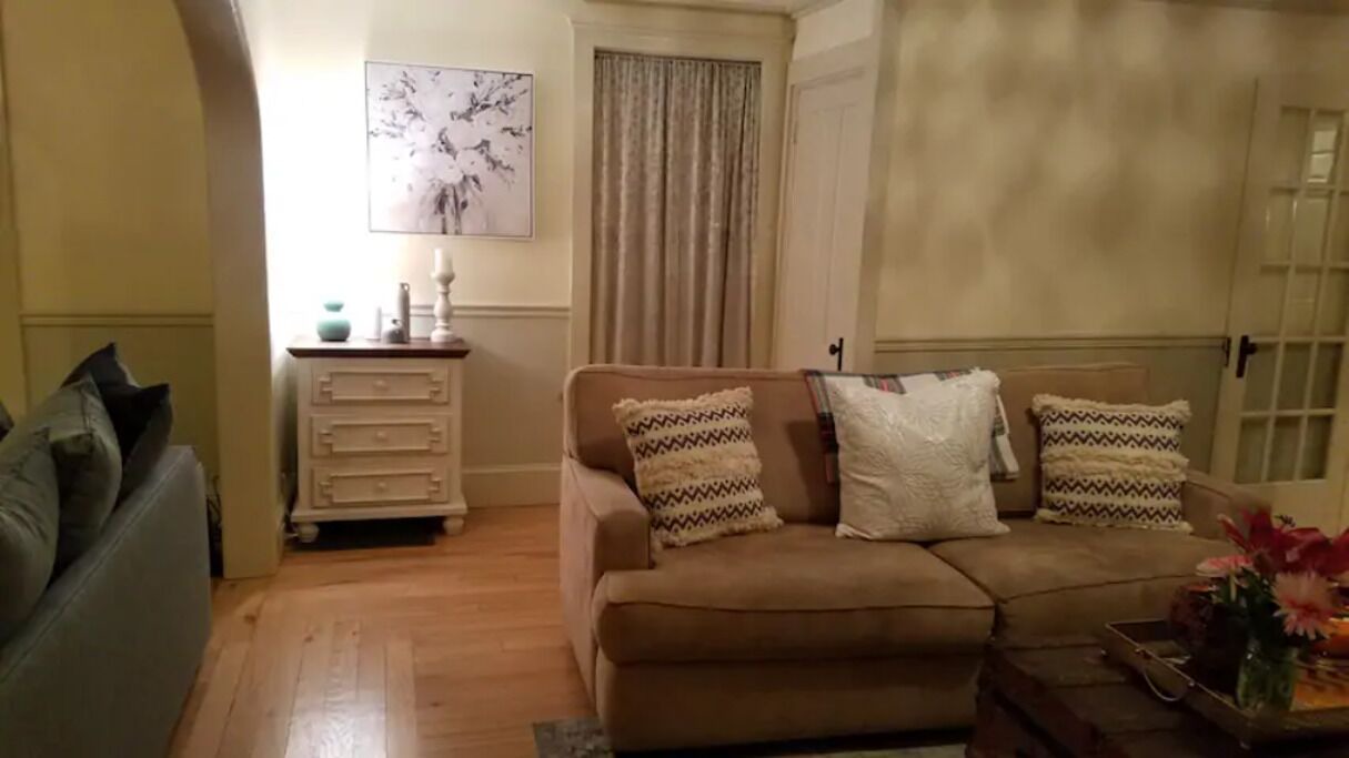 Photo of Livingroom in Saratoga Springs