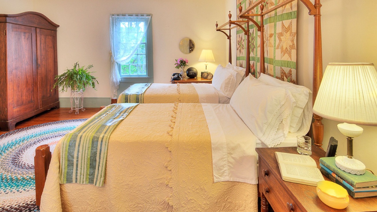 Photo of Bedroom in Alton