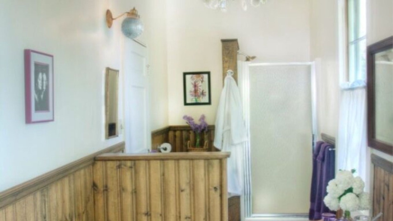 Photo of Bathroom in Alton
