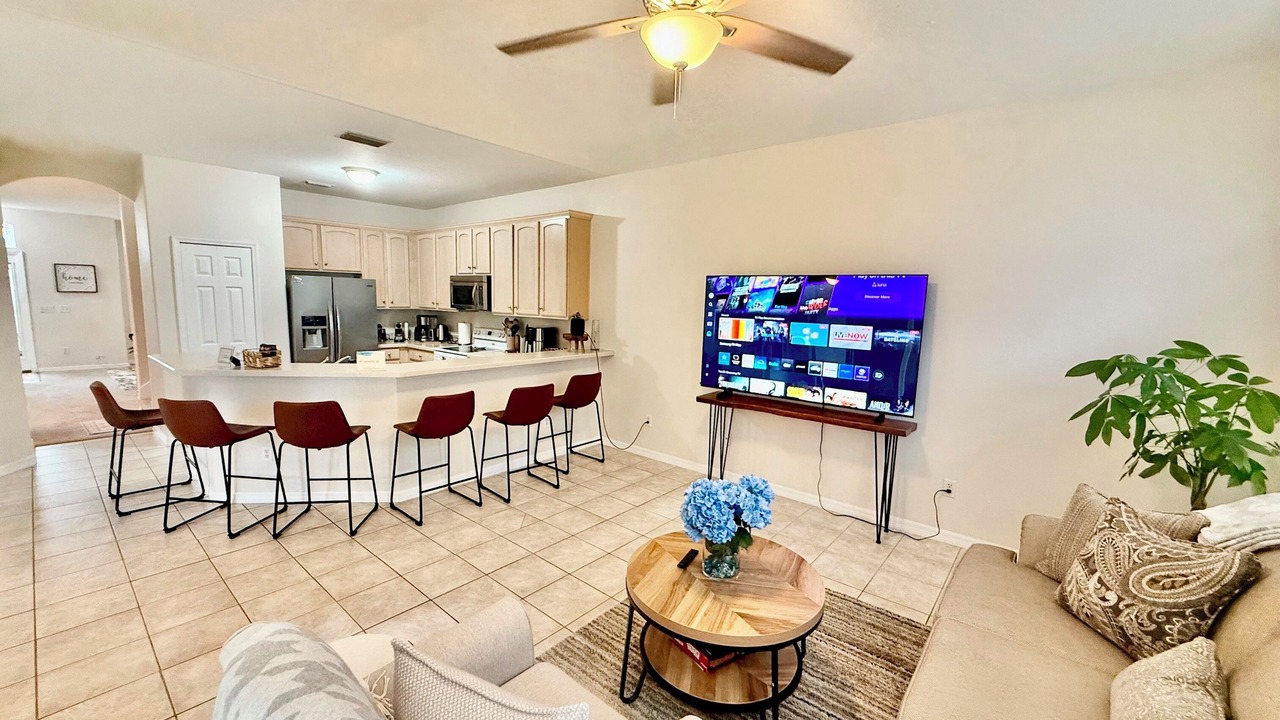 Photo of Livingroom in Sandy Ridge
