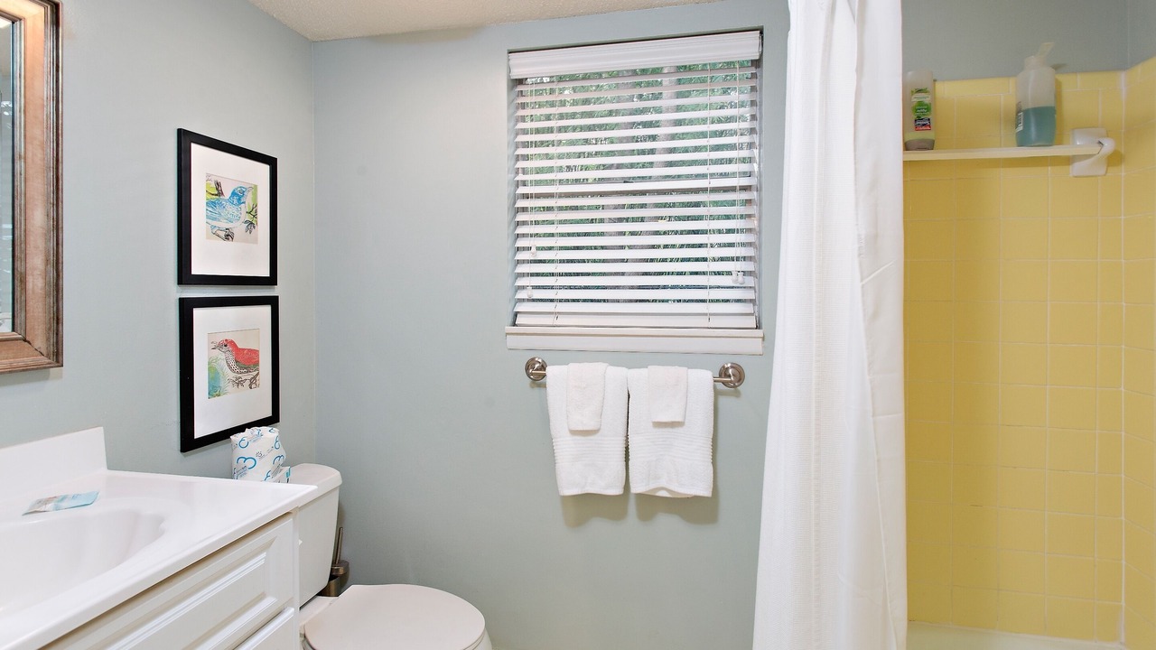 Photo of Bathroom in Demere Park