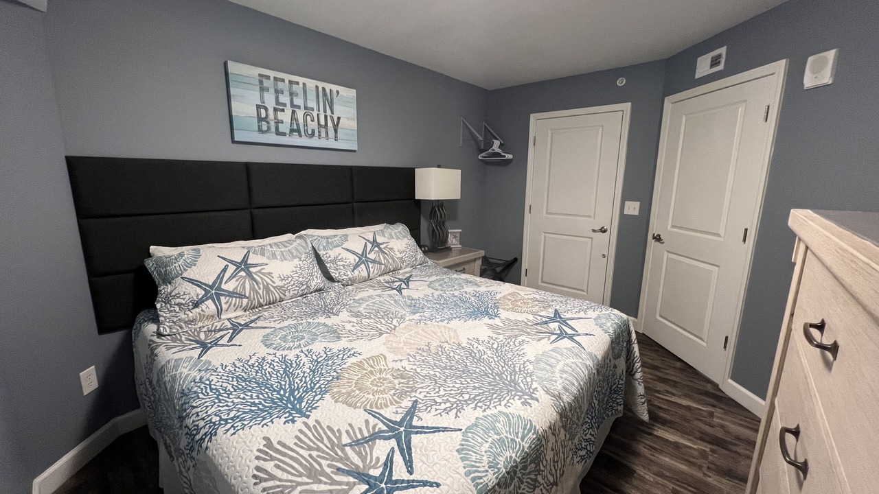 Photo of Bedroom in Cherry Grove Beach