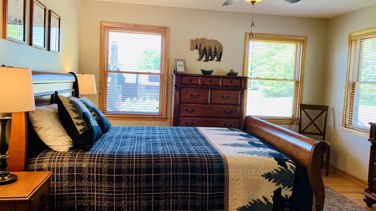 Photo of Bedroom in Piney Creek
