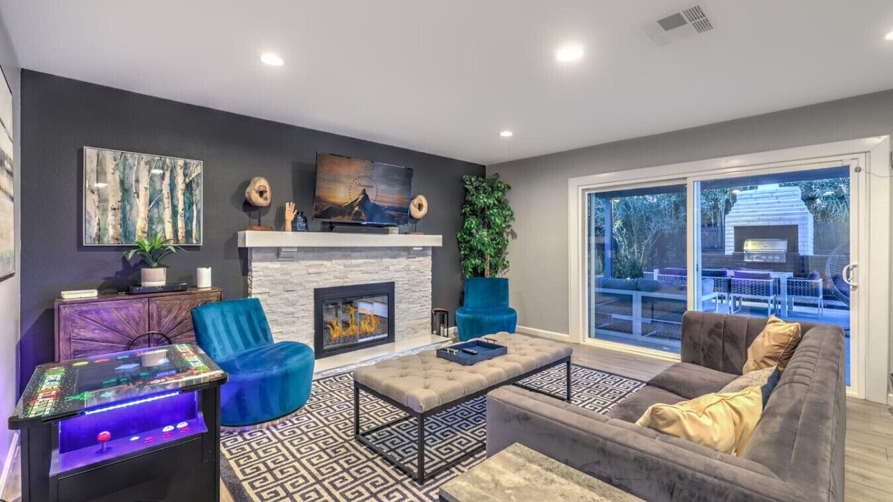 Photo of Livingroom in Green Valley North