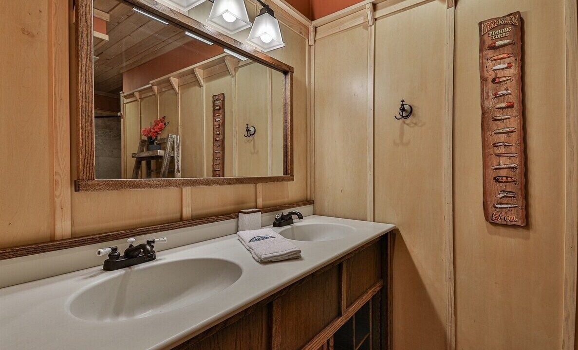 Photo of Bathroom in Talking Rock