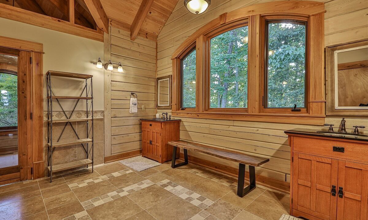 Photo of Bathroom in Talking Rock