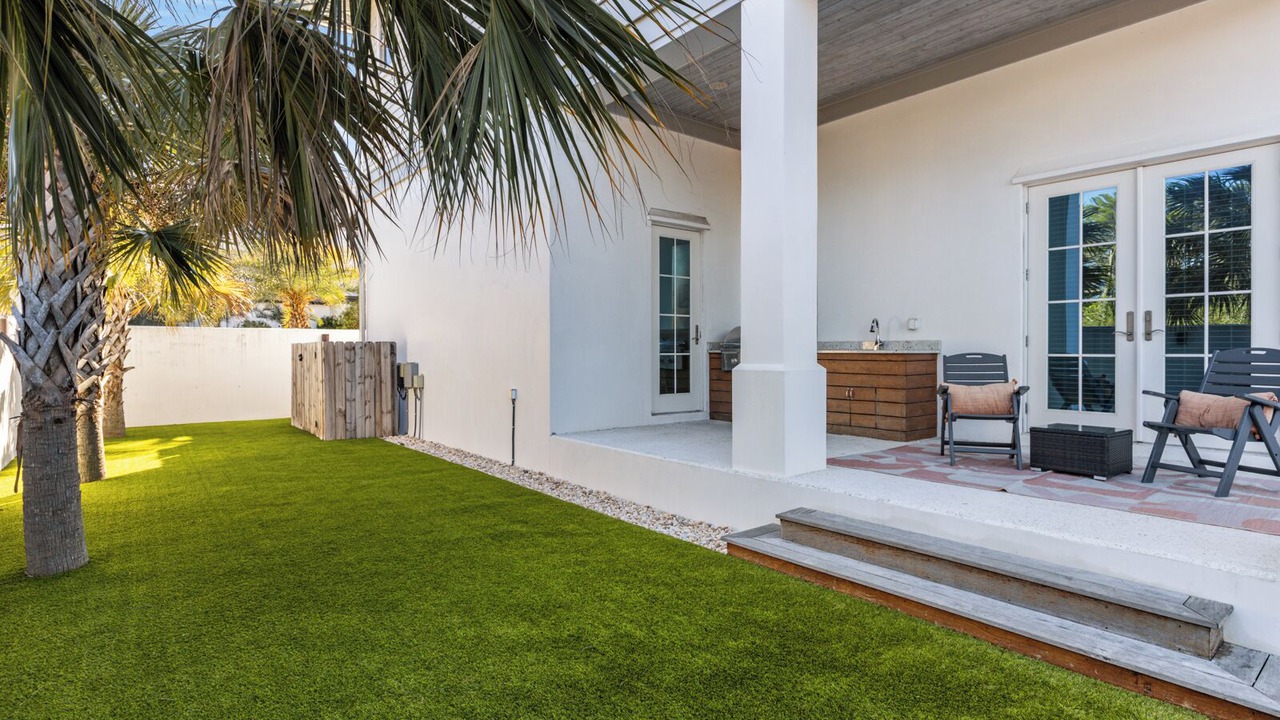 Photo of Patio Balcony in Inlet Beach