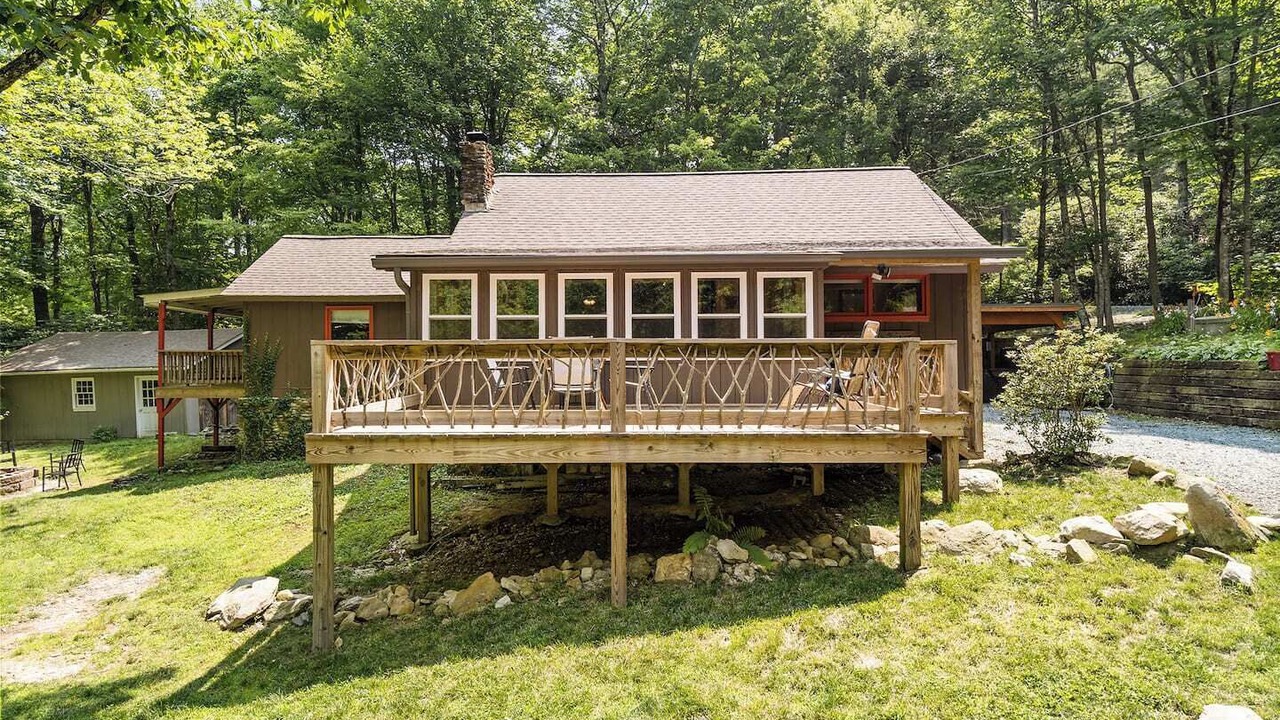 Photo of Patio Balcony in Newland