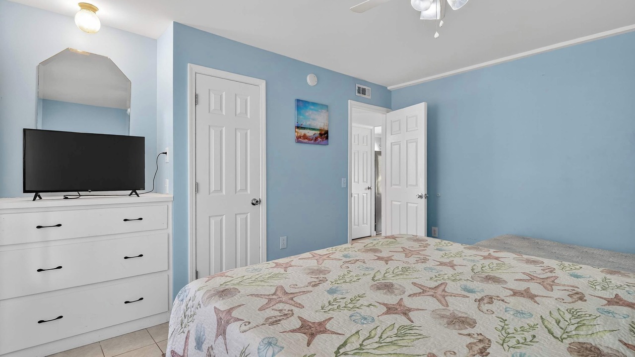 Photo of Bedroom in Topsail Beach