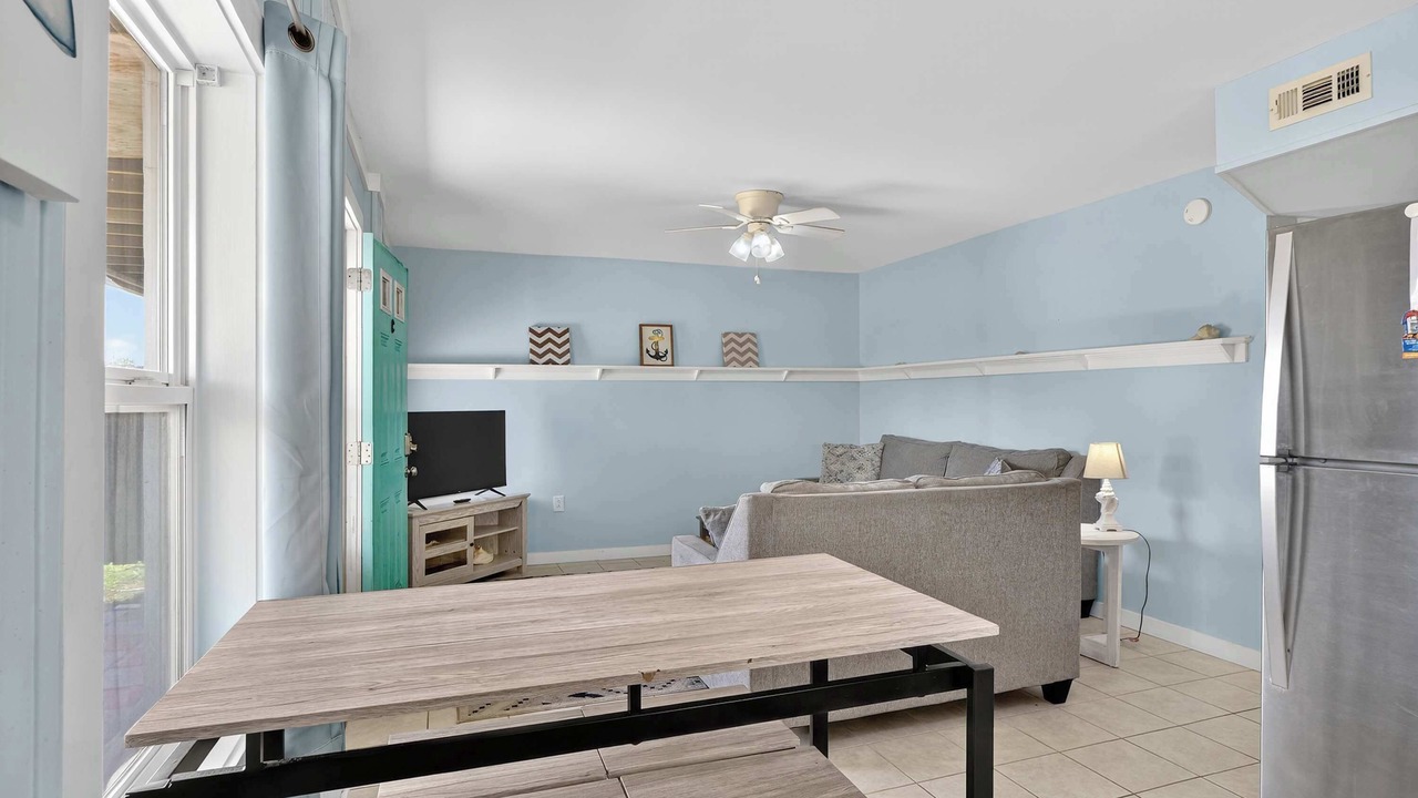 Photo of Livingroom in Topsail Beach