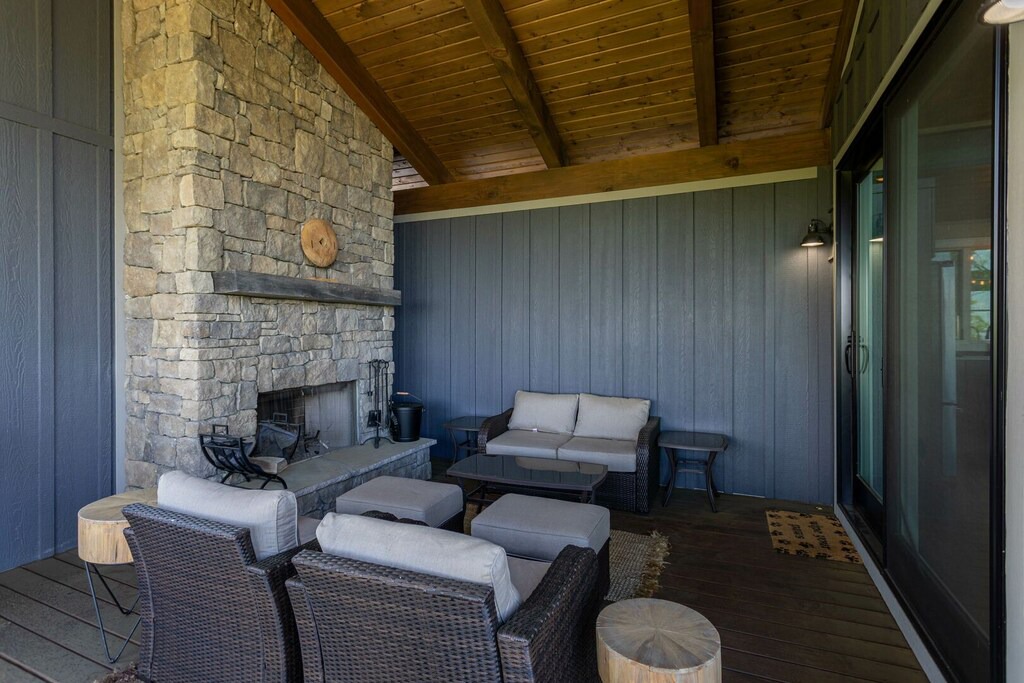 Photo of Livingroom in Deep Gap