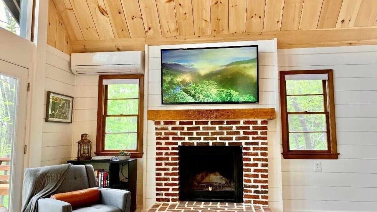 Photo of Livingroom in Front Royal