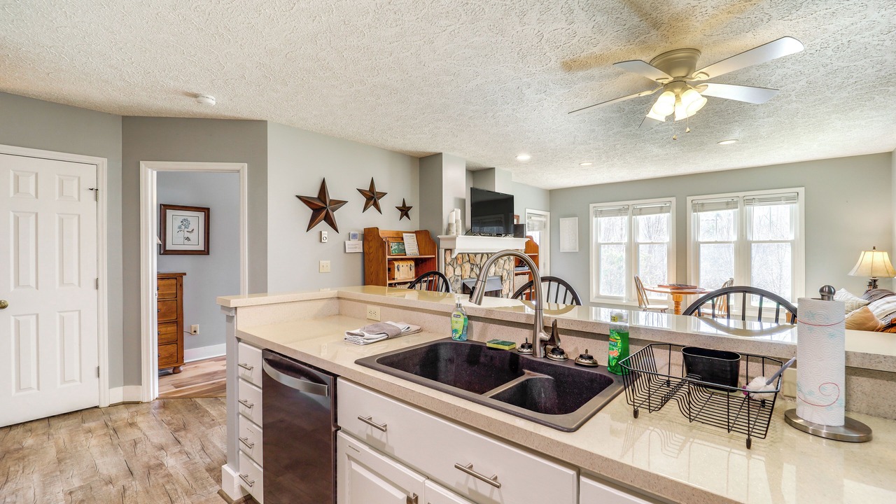 Photo of Kitchen in Seven Devils
