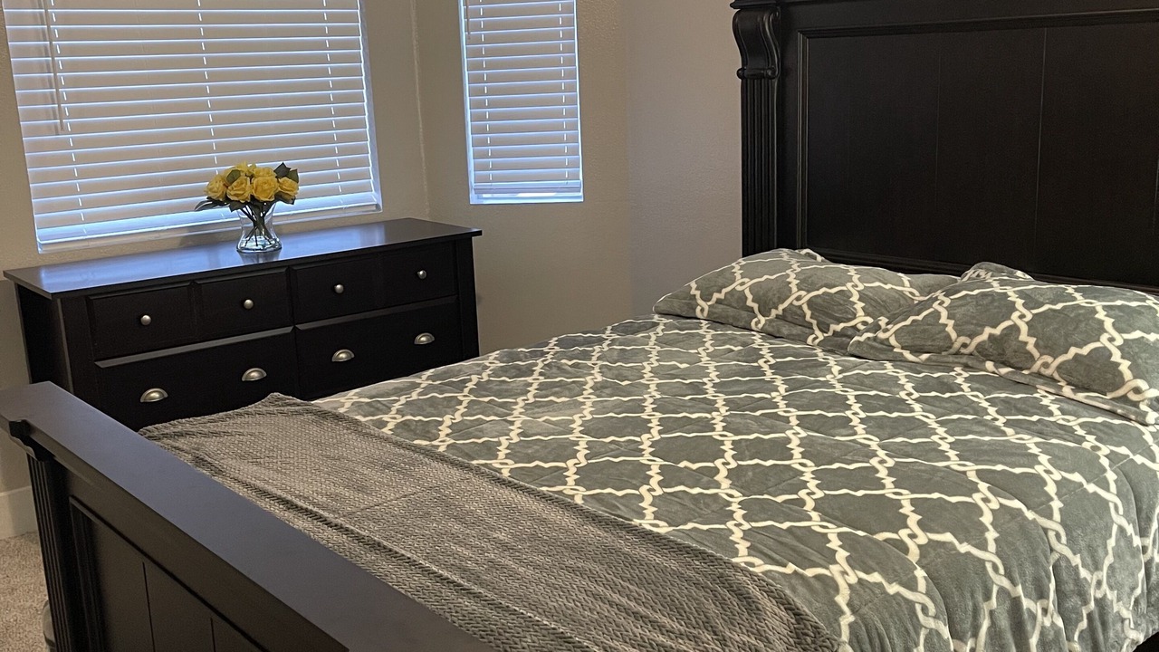 Photo of Bedroom in Green Valley