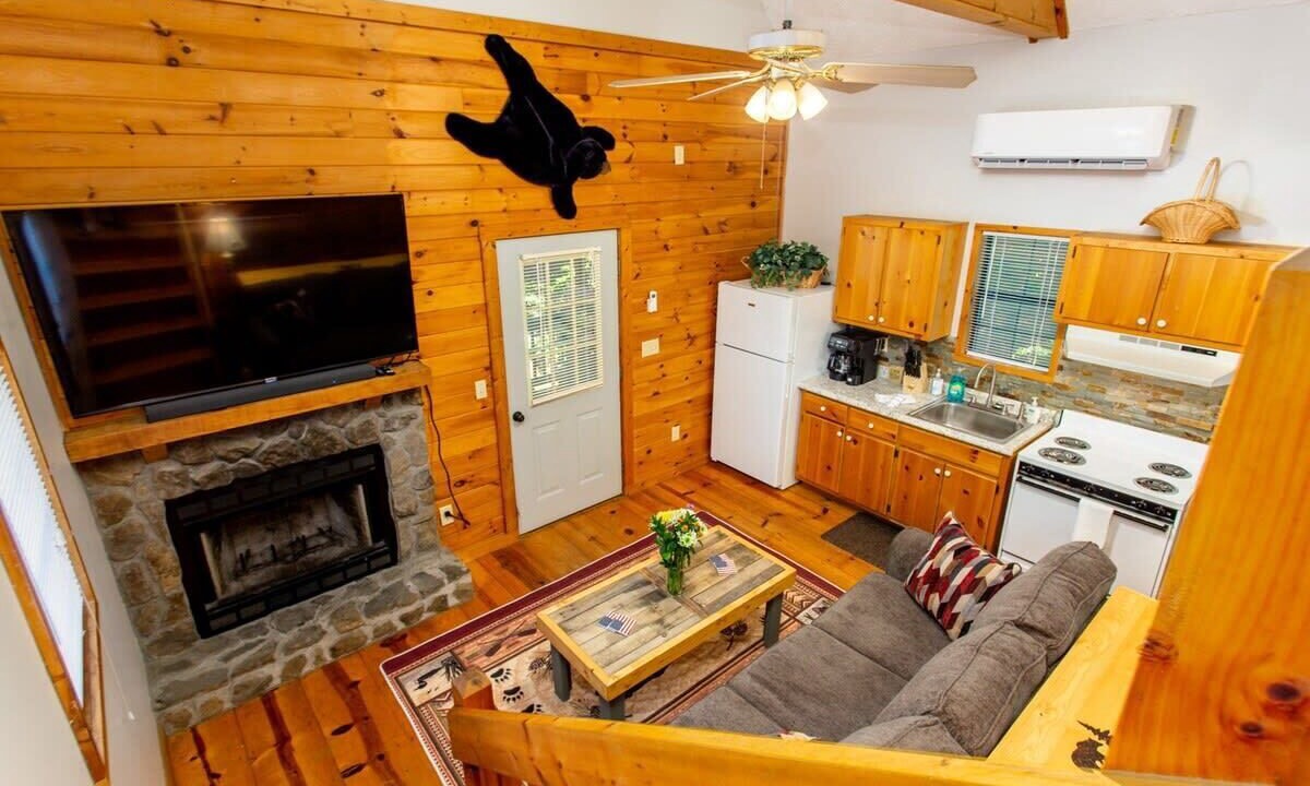Photo of Bedroom in Ellijay