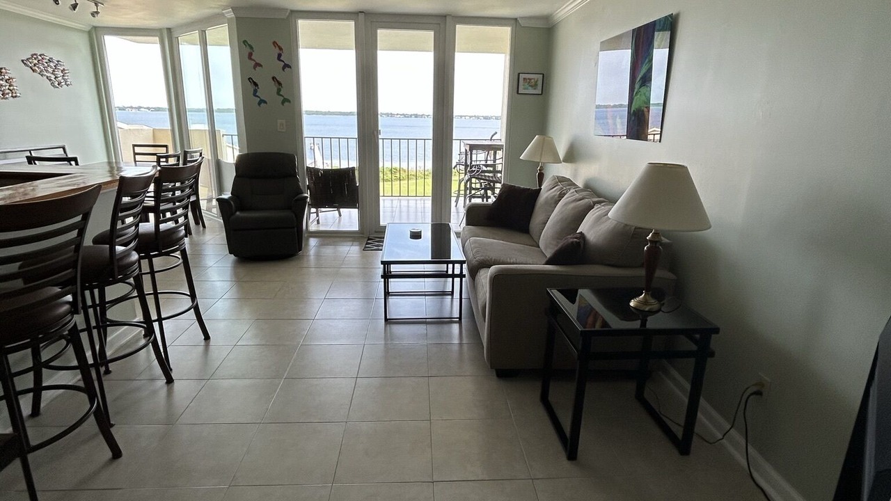 Photo of Livingroom in Pensacola Beach