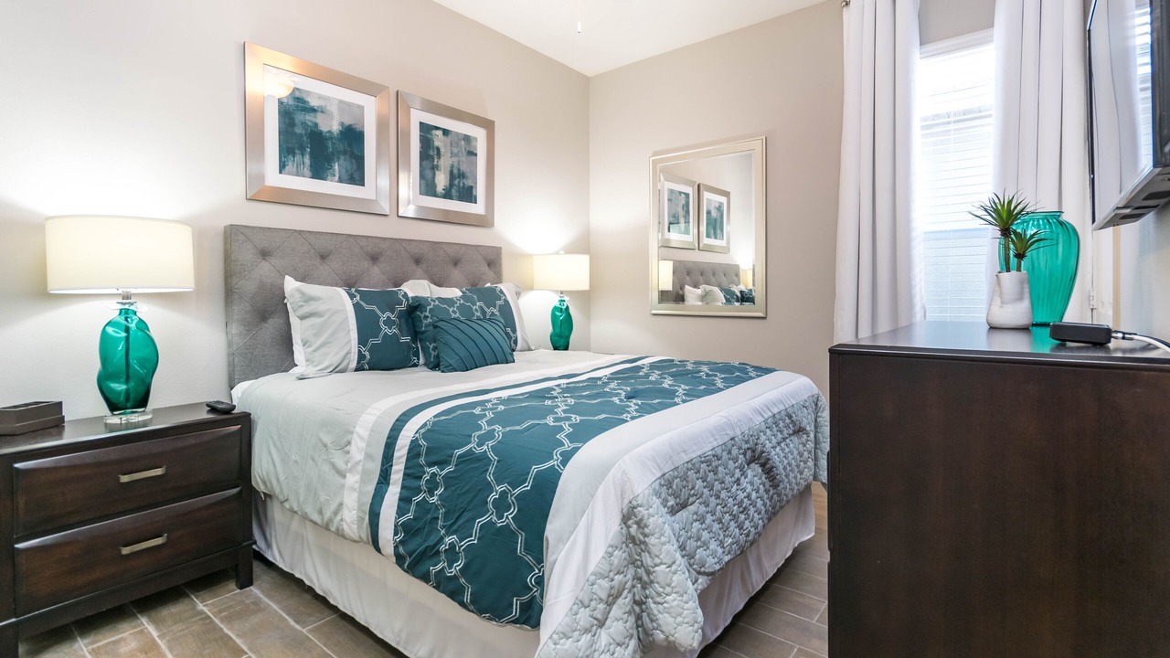 Photo of Bedroom in Windsor Palms