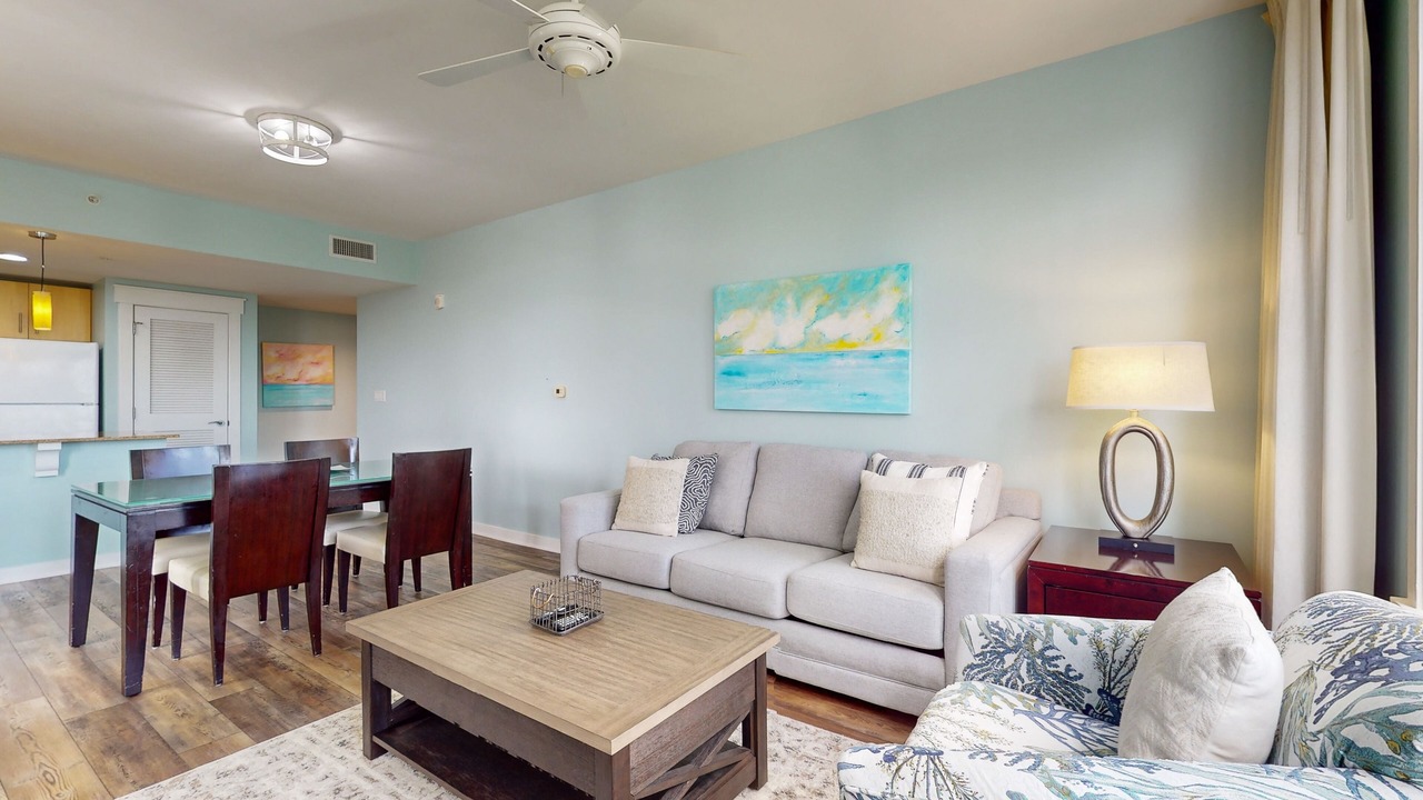 Photo of Livingroom in Baytowne Wharf