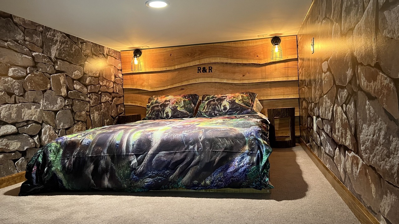 Photo of Bedroom in Raccoon Ridge
