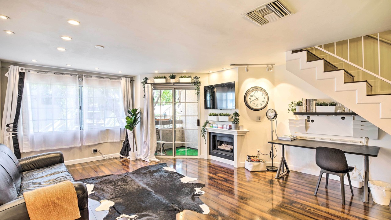 Photo of Bedroom in Burbank