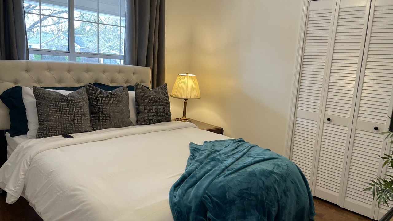 Photo of Bedroom in Whitemarsh Island