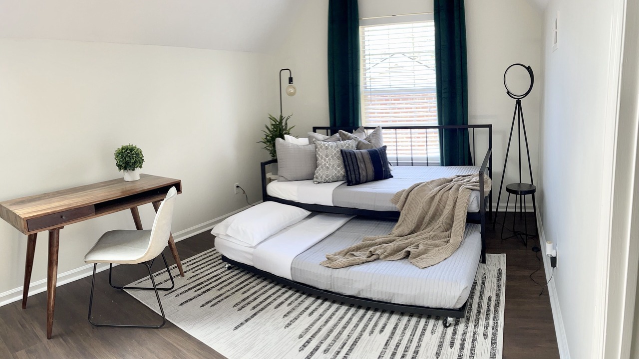 Photo of Bedroom in Whitemarsh Island