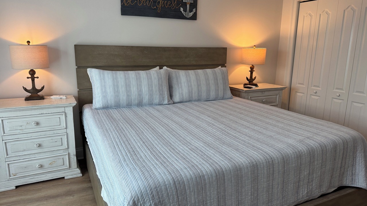 Photo of Bedroom in Laguna Beach Estates