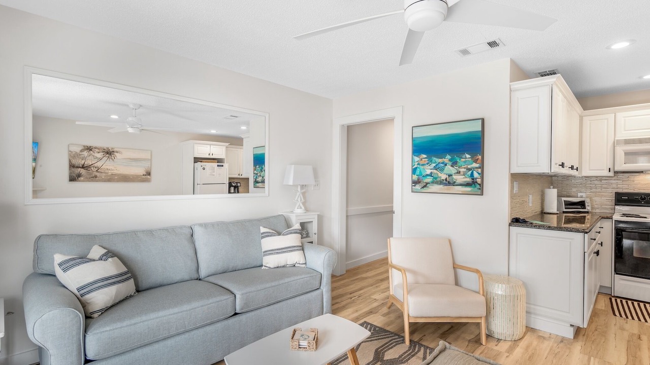 Photo of Bedroom in Miramar Beach