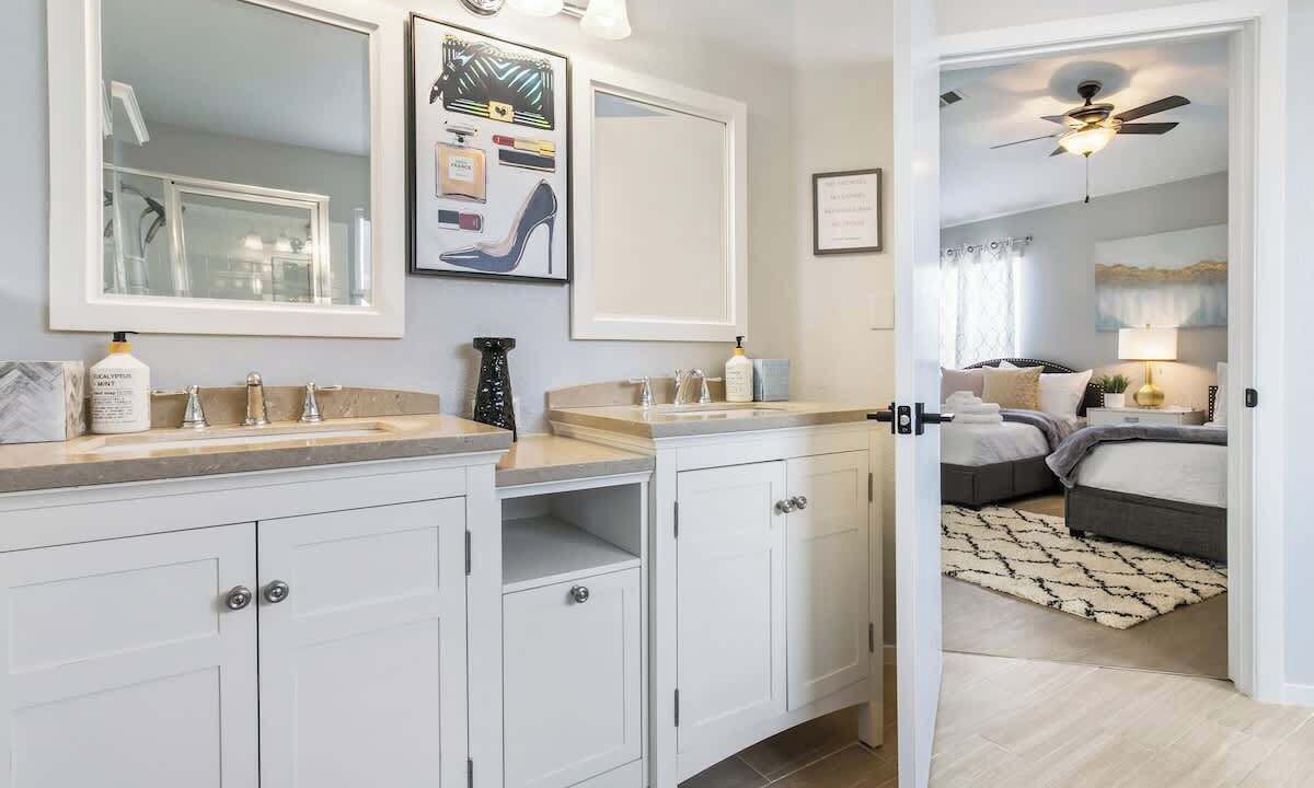 Photo of Bathroom in Foothills