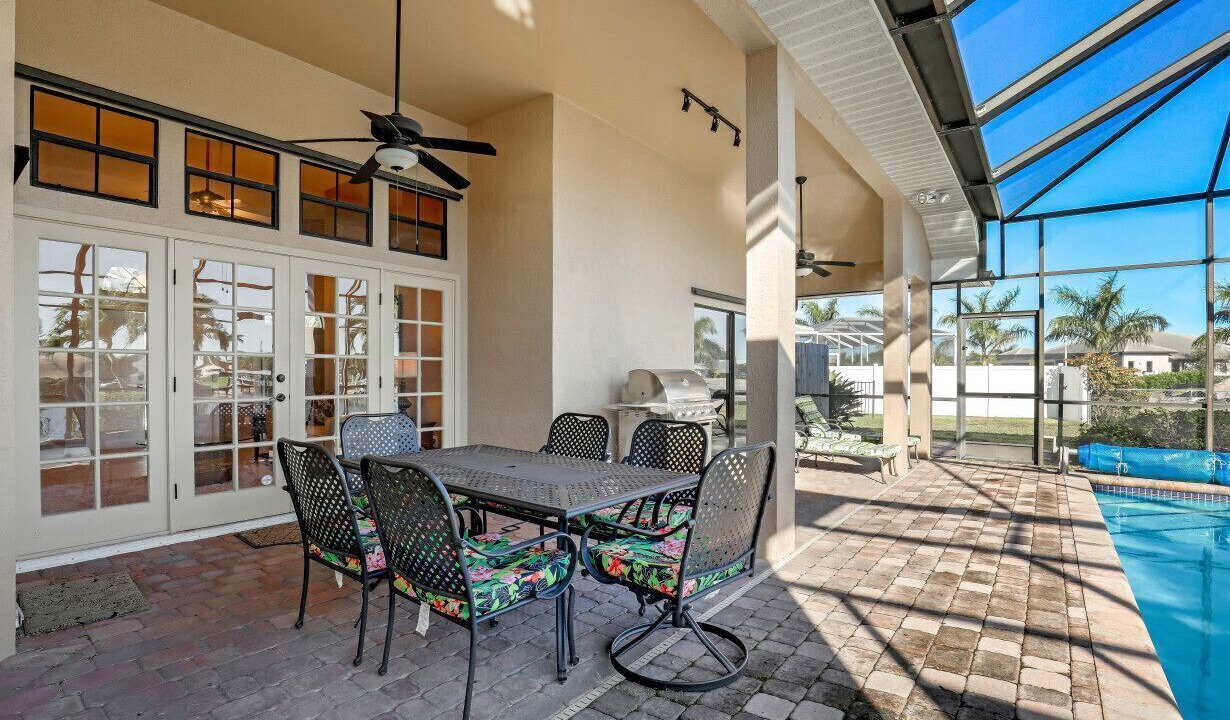 Photo of Outdoor in Pelican