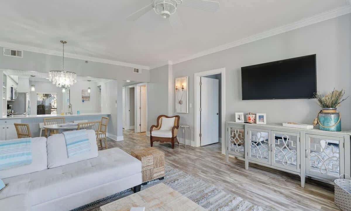 Photo of Livingroom in Rosemary Beach