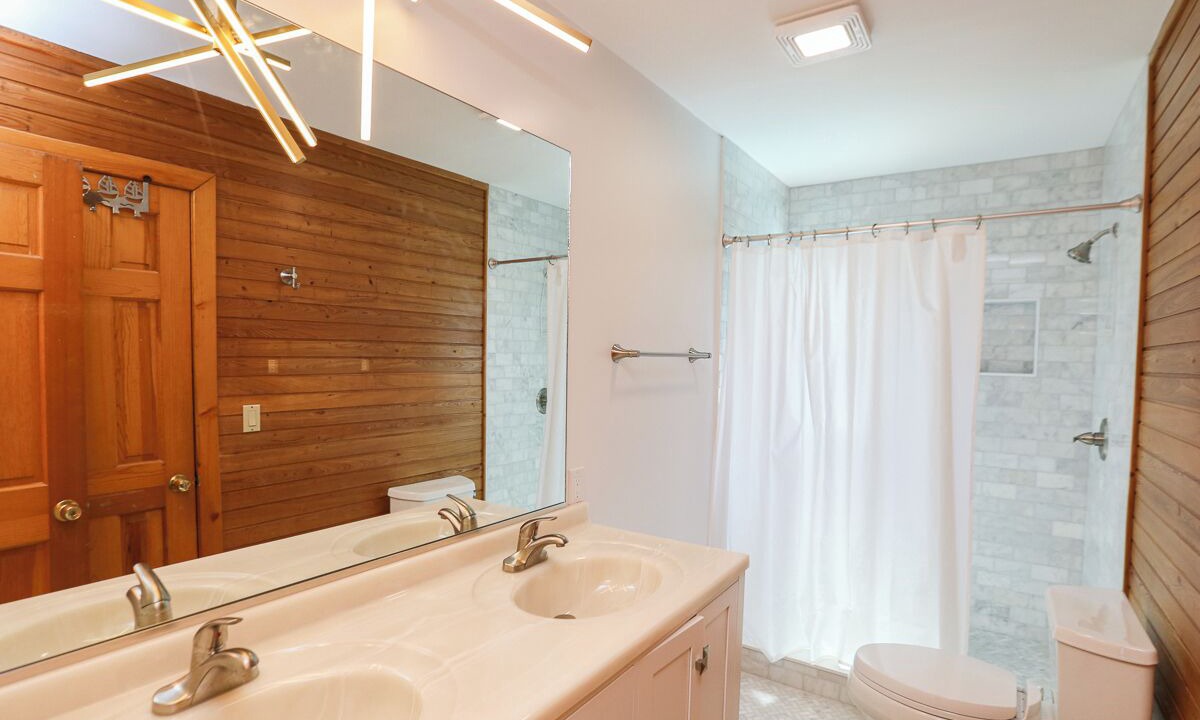 Photo of Bathroom in Carolina Dunes