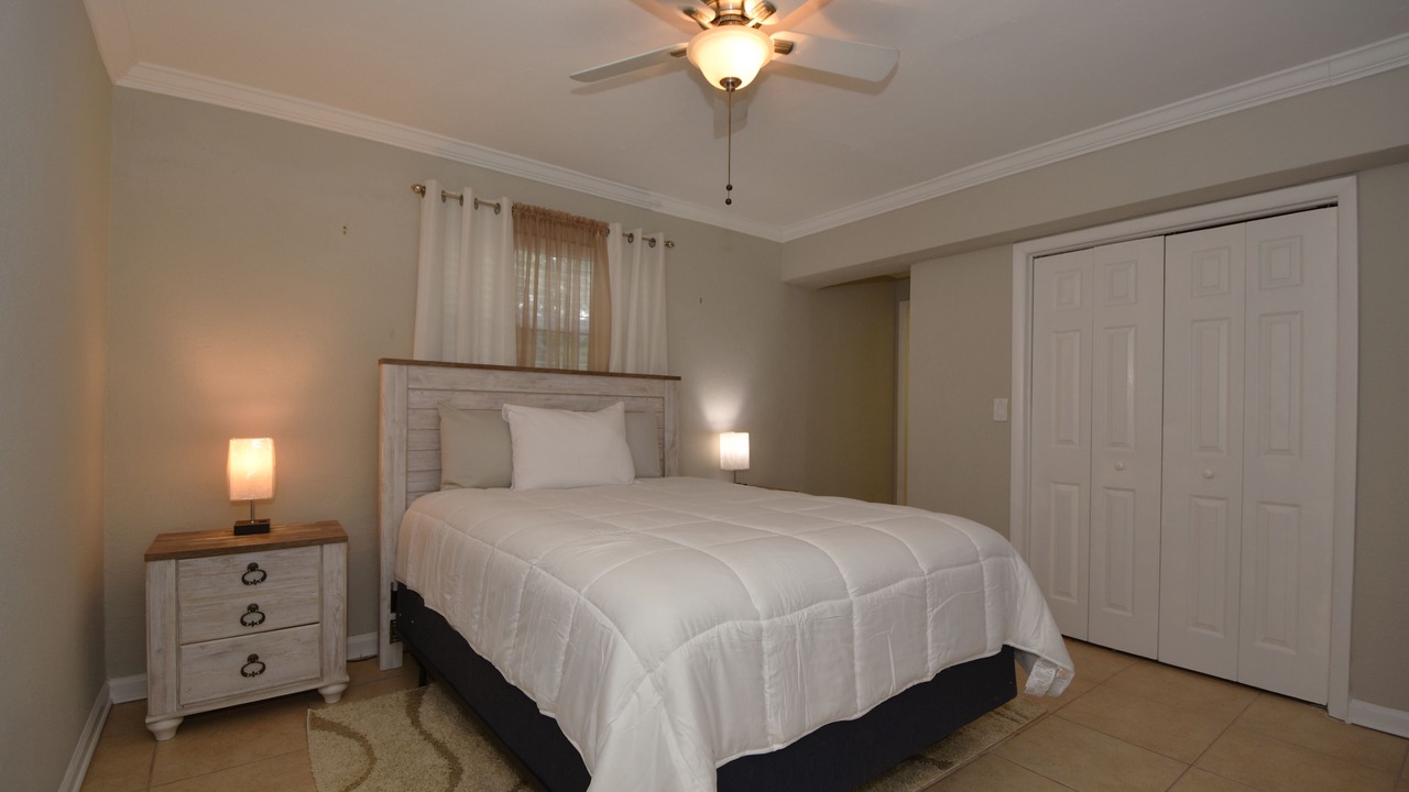 Photo of Bedroom in Riverside Park