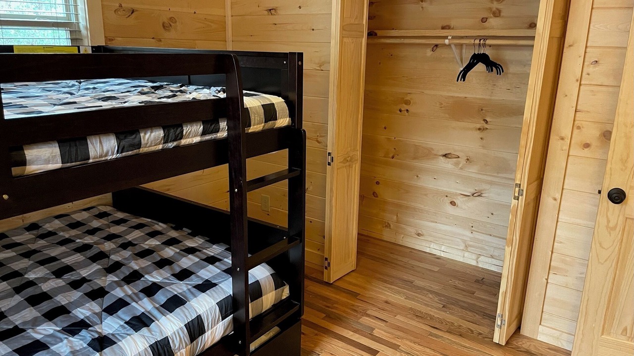 Photo of Bedroom in Murphy