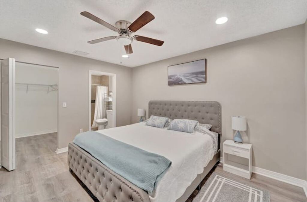 Photo of Bedroom in Lake Sarasota