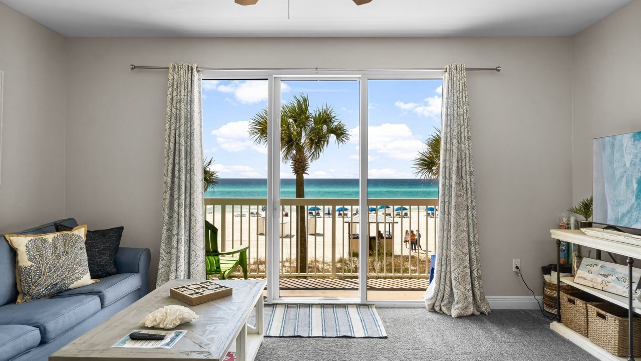 Photo of Livingroom in Miramar Beach