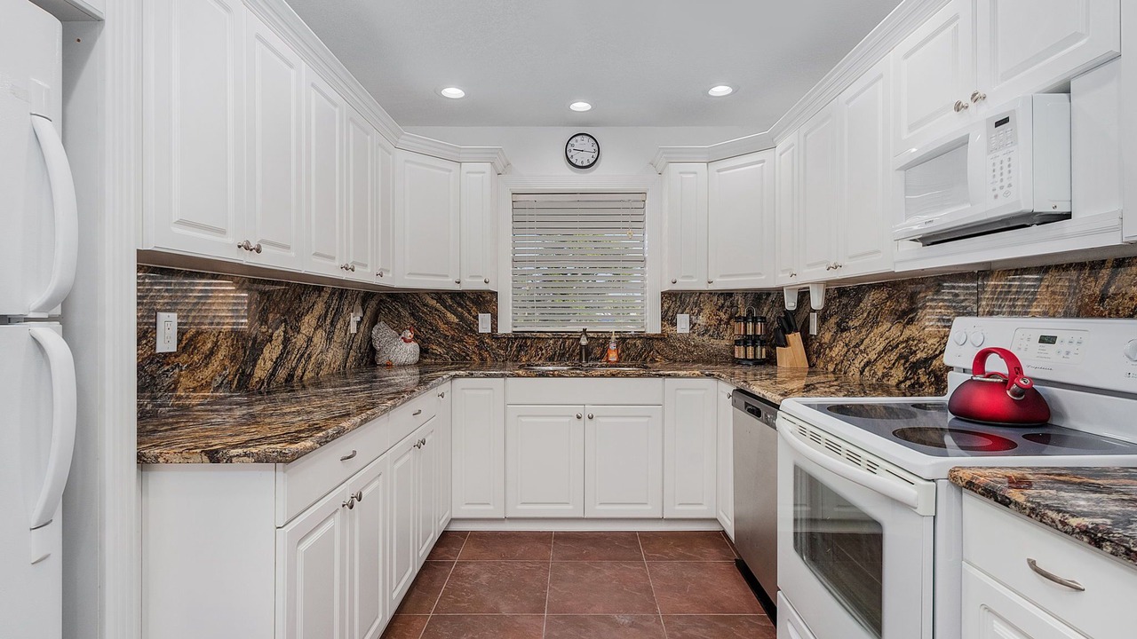 Photo of Kitchen in Caloosahatchee