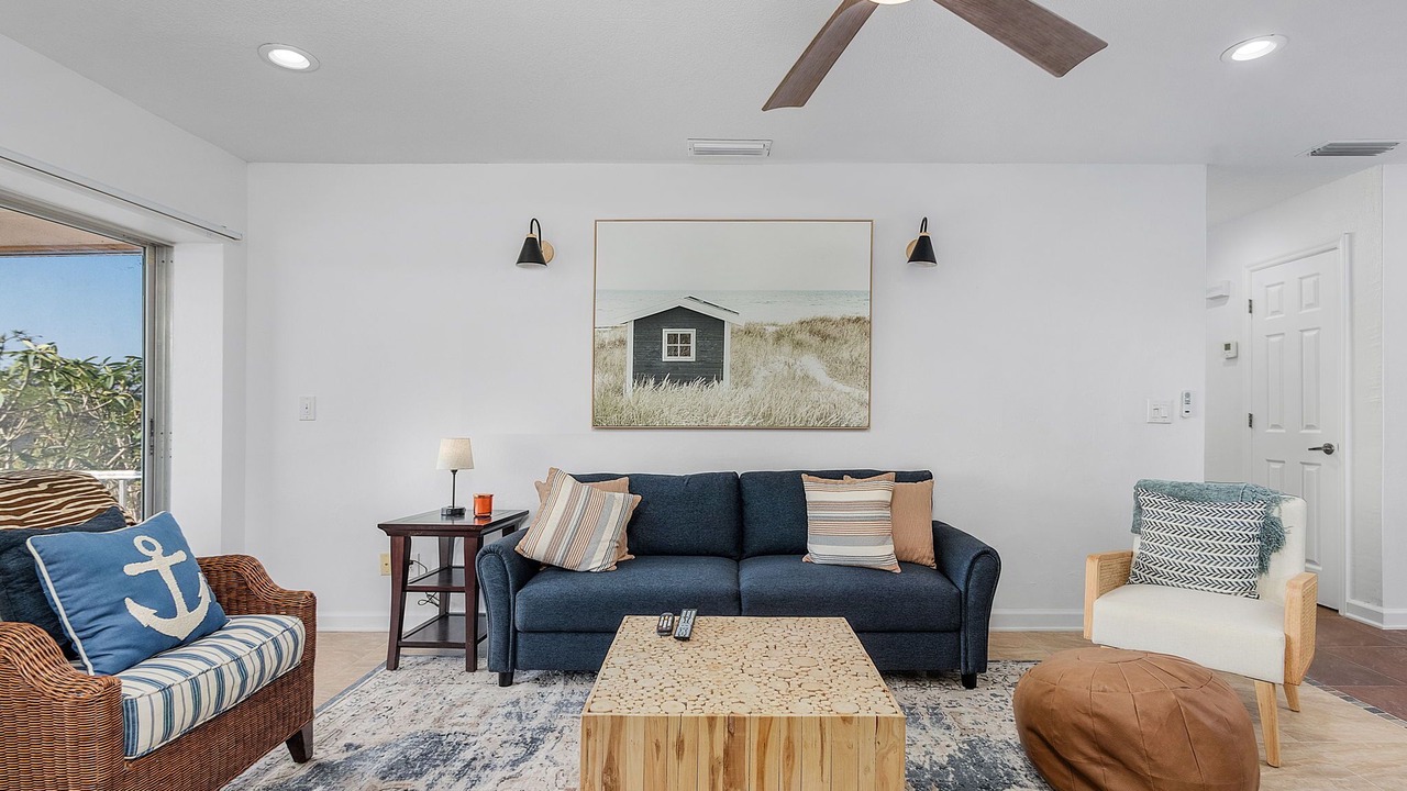 Photo of Livingroom in Caloosahatchee