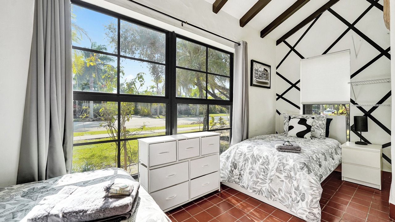 Photo of Bedroom in South Lake