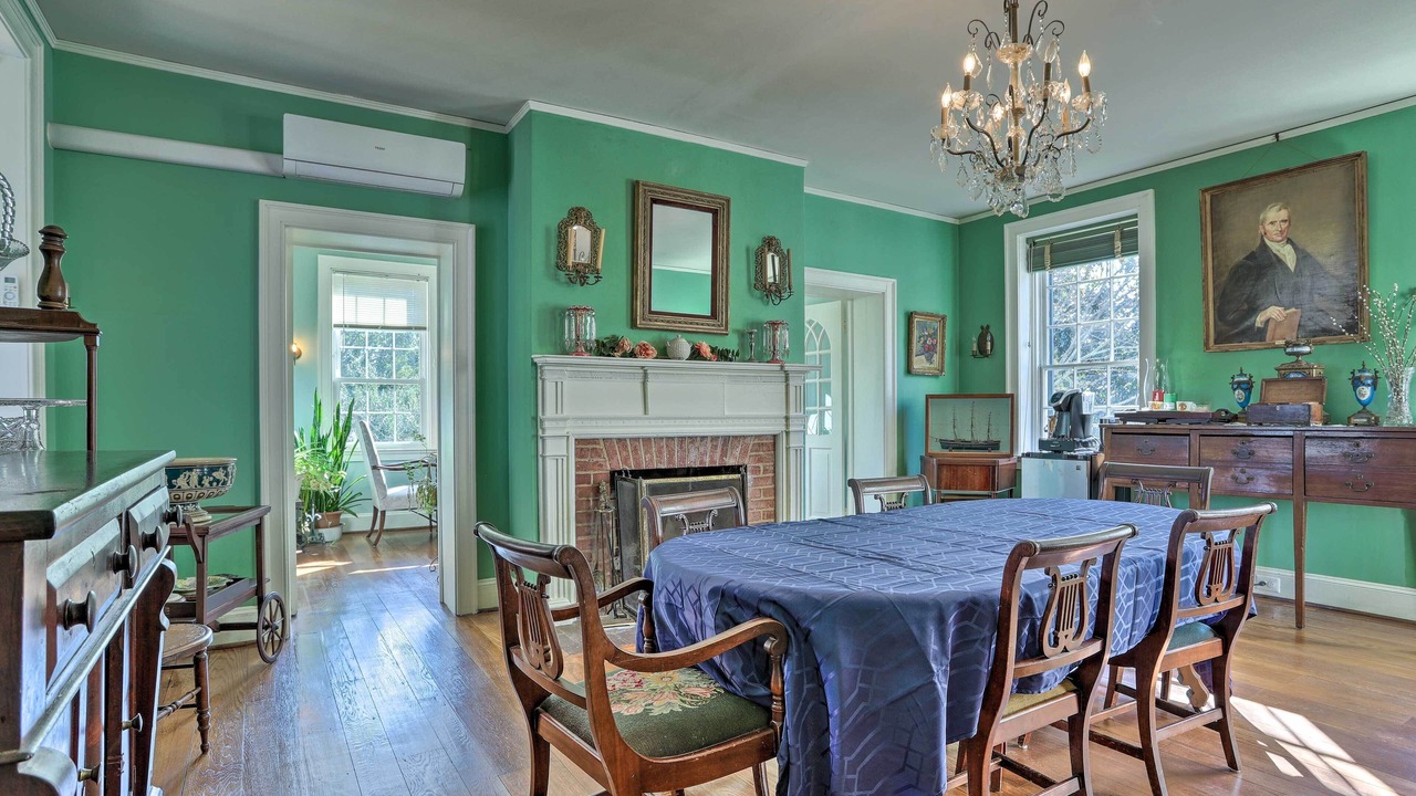 Photo of Bedroom in Warrenton