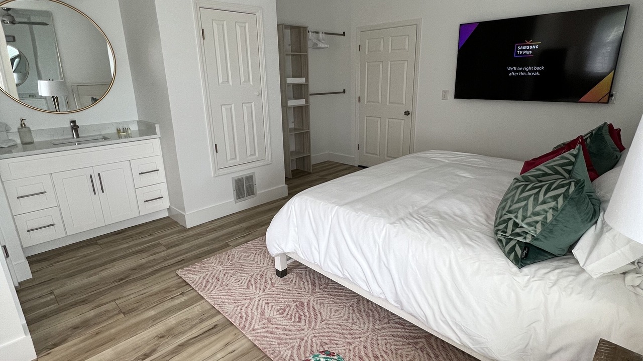 Photo of Bedroom in Holiday Isle
